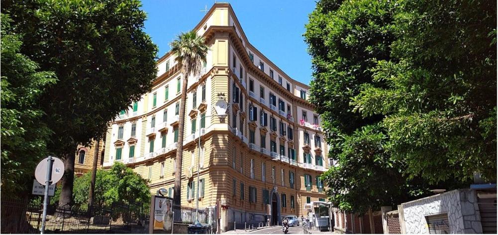 Parco Margherita 3 Napoli Bagian luar foto
